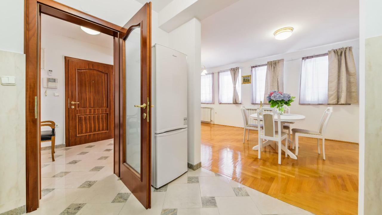 Central Apartment Smiley - Free Parking Zagreb Eksteriør billede